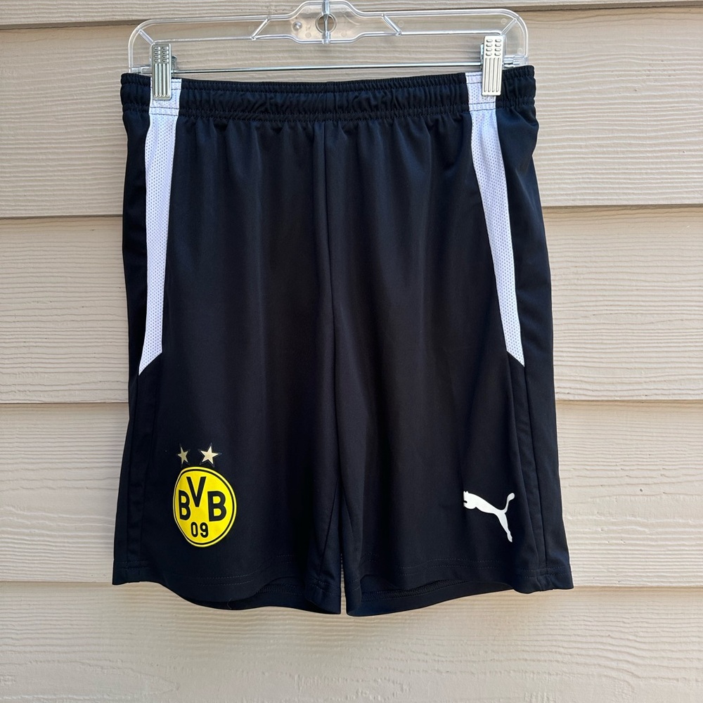 Puma Borussia Dortmund Soccer /Futbol Training Shorts Size Medium B22